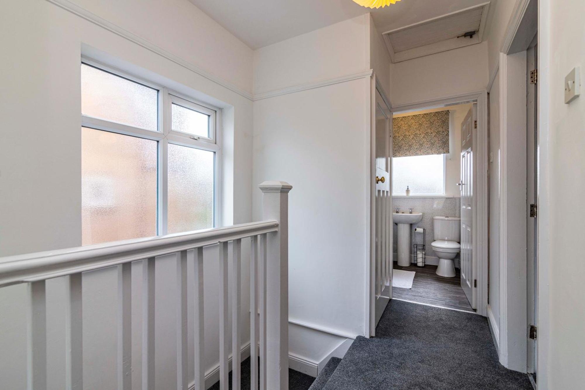 נוטינגהאם Lovely 4Bdr Home- Off Street Parking Sleeps 7 מראה חיצוני תמונה