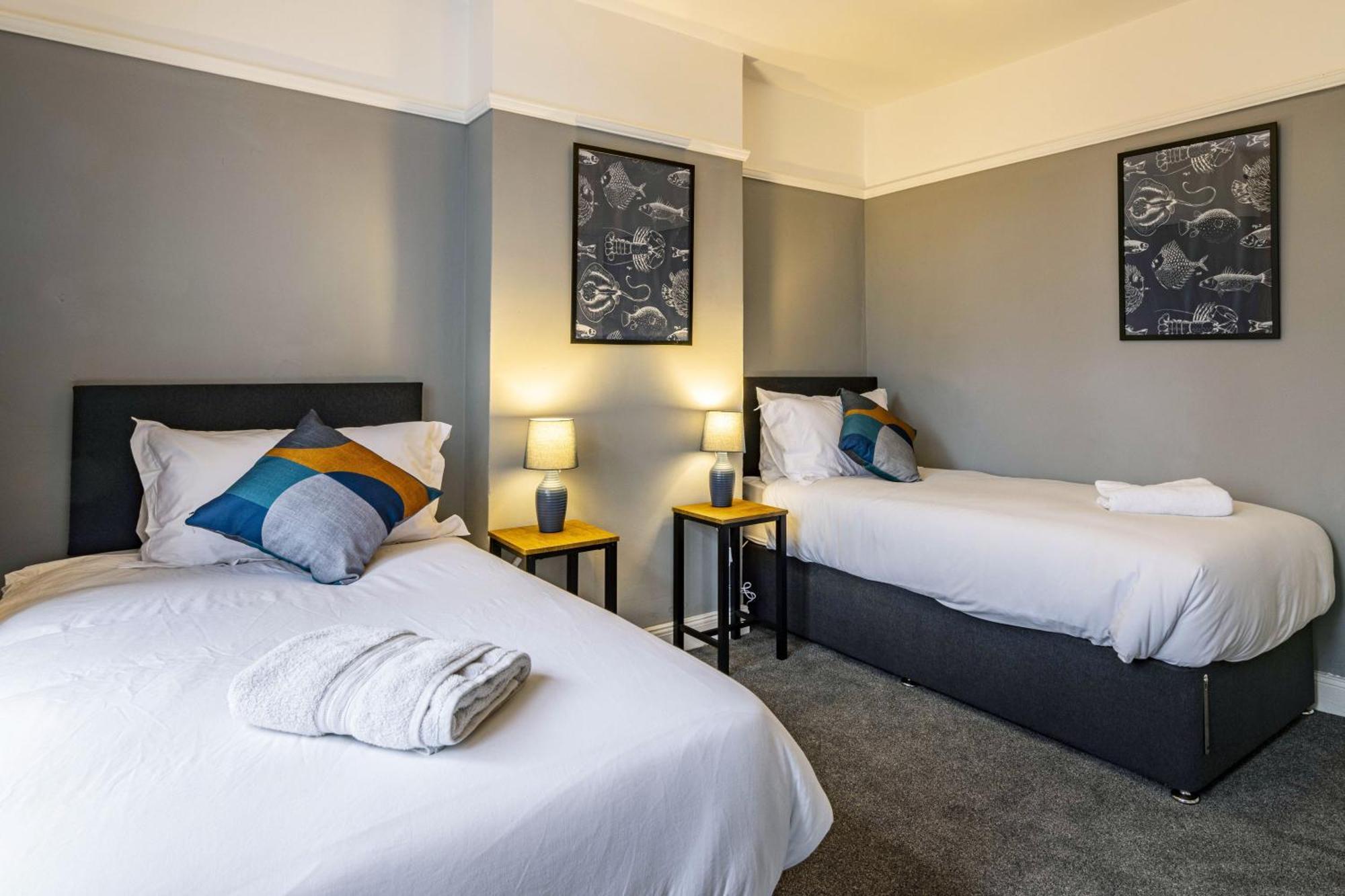 נוטינגהאם Lovely 4Bdr Home- Off Street Parking Sleeps 7 מראה חיצוני תמונה