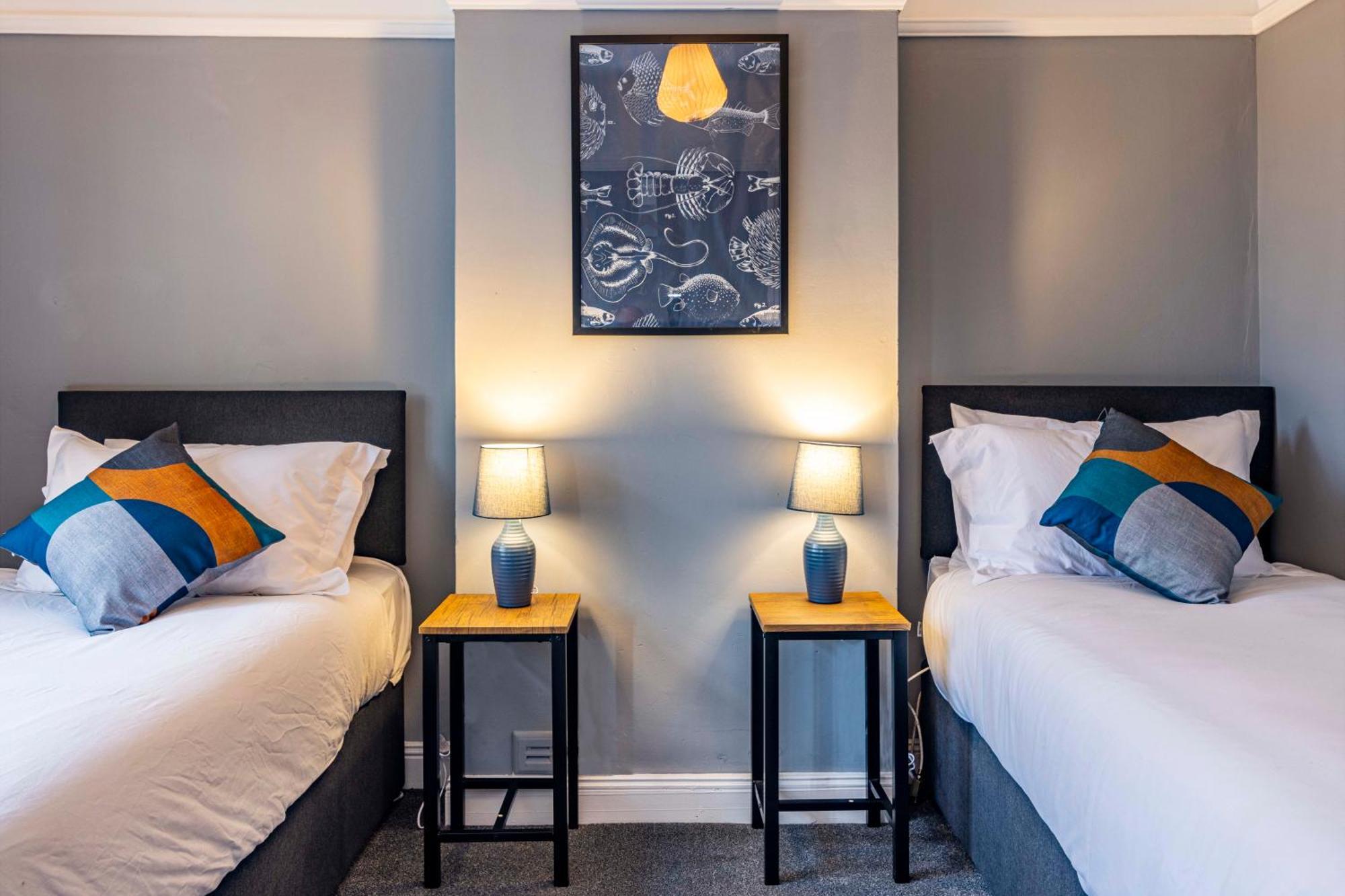 נוטינגהאם Lovely 4Bdr Home- Off Street Parking Sleeps 7 מראה חיצוני תמונה
